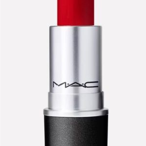 MAC retro matte lipstick in Ruby Woo